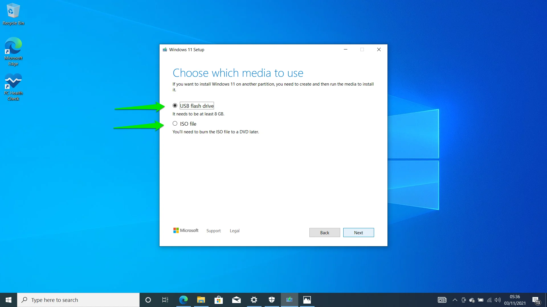 Pilih media untuk menginstal Windows 11