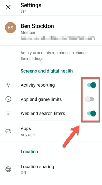 Włącz opcje monitorowania, które chcesz włączyć w menu „Ustawienia” dla każdego członka rodziny.