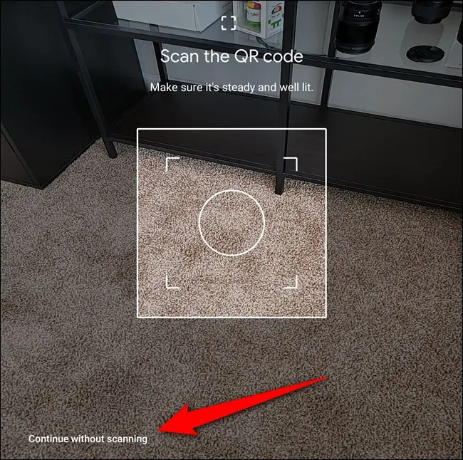 Ekrandaki QR kodunu tarayın veya "Taramadan Devam Et"e dokunun ve ekran kodunu girin
