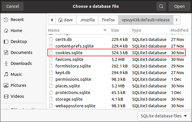 مربع حوار فتح الملف مع تمييز ملف coockies.sqlite