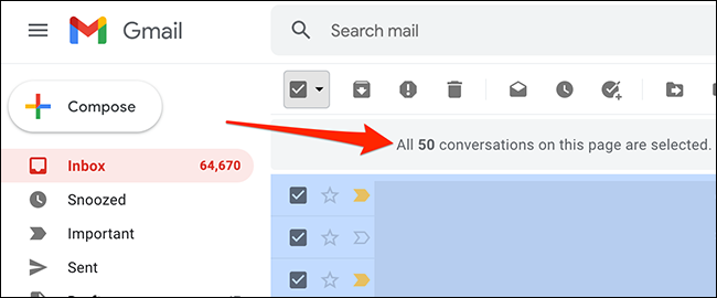 在 Gmail 中选择所有屏幕上的电子邮件。