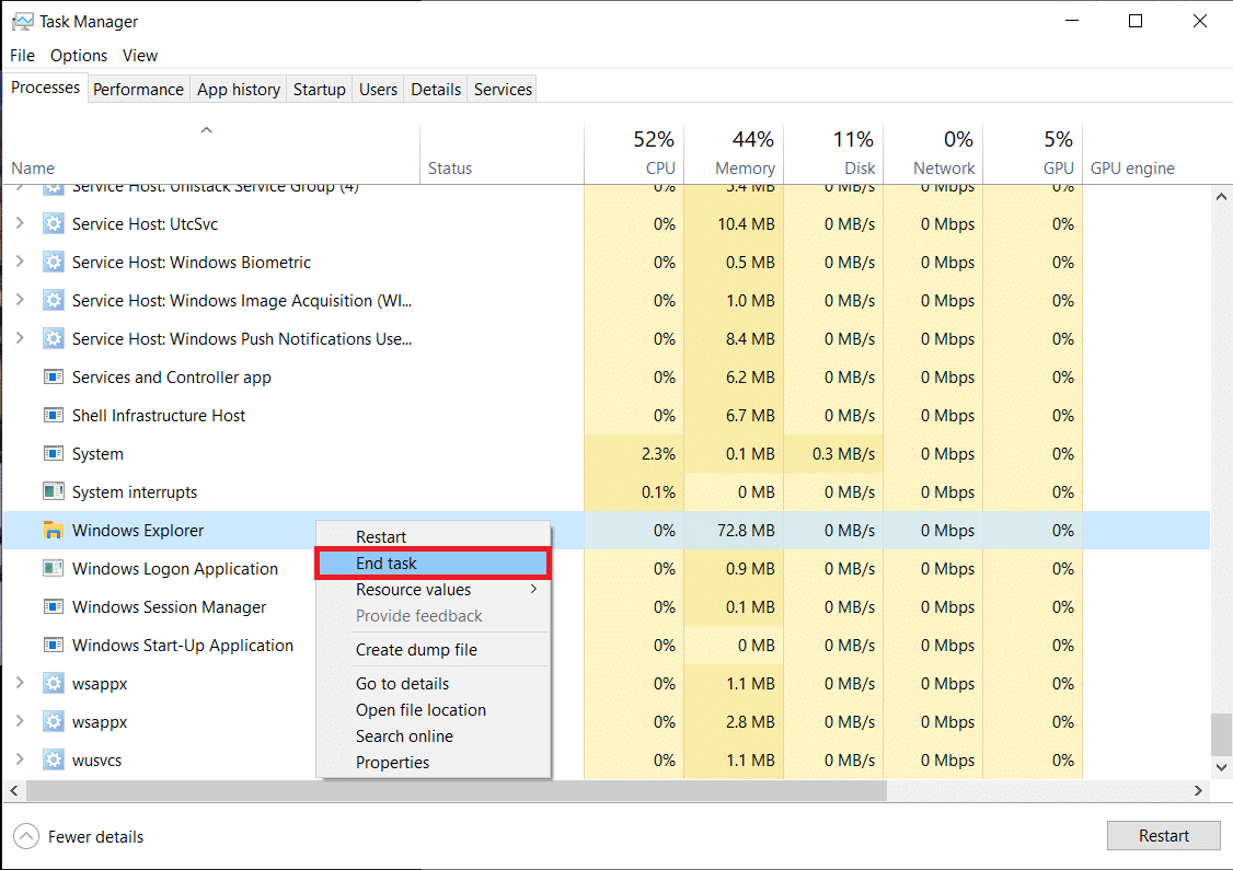 Esplora risorse in Task Manager. Fine attività evidenziata. Come correggere la barra delle applicazioni visualizzata a schermo intero su Windows 10