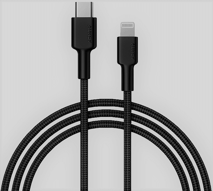 Aukey USB A 3.0 轉 USB C 電纜。 20 款適用於 Android 的最佳高速充電器