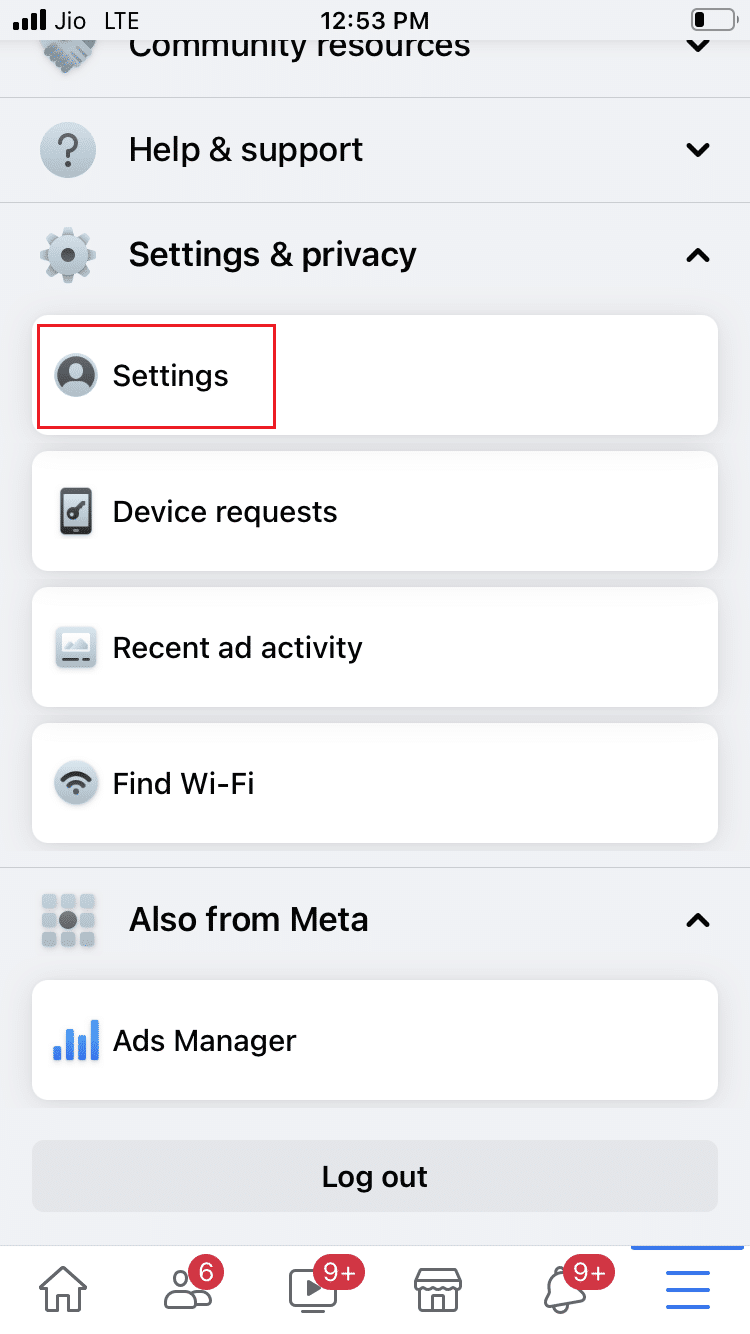 seleccione Configuración en la aplicación Facebook iOS