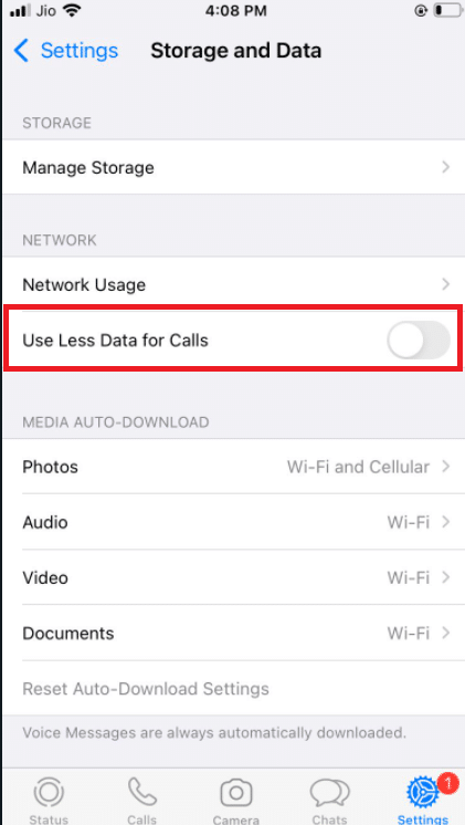 Kapatmak için Çağrılar için daha az veri kullan üzerine dokunun. WhatsApp Görüntülü Aramanın iPhone ve Android'de Çalışmamasını Düzeltme