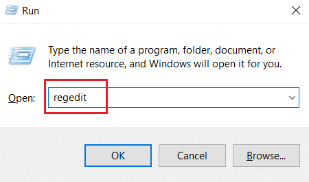 Escribe regedit y presiona Enter