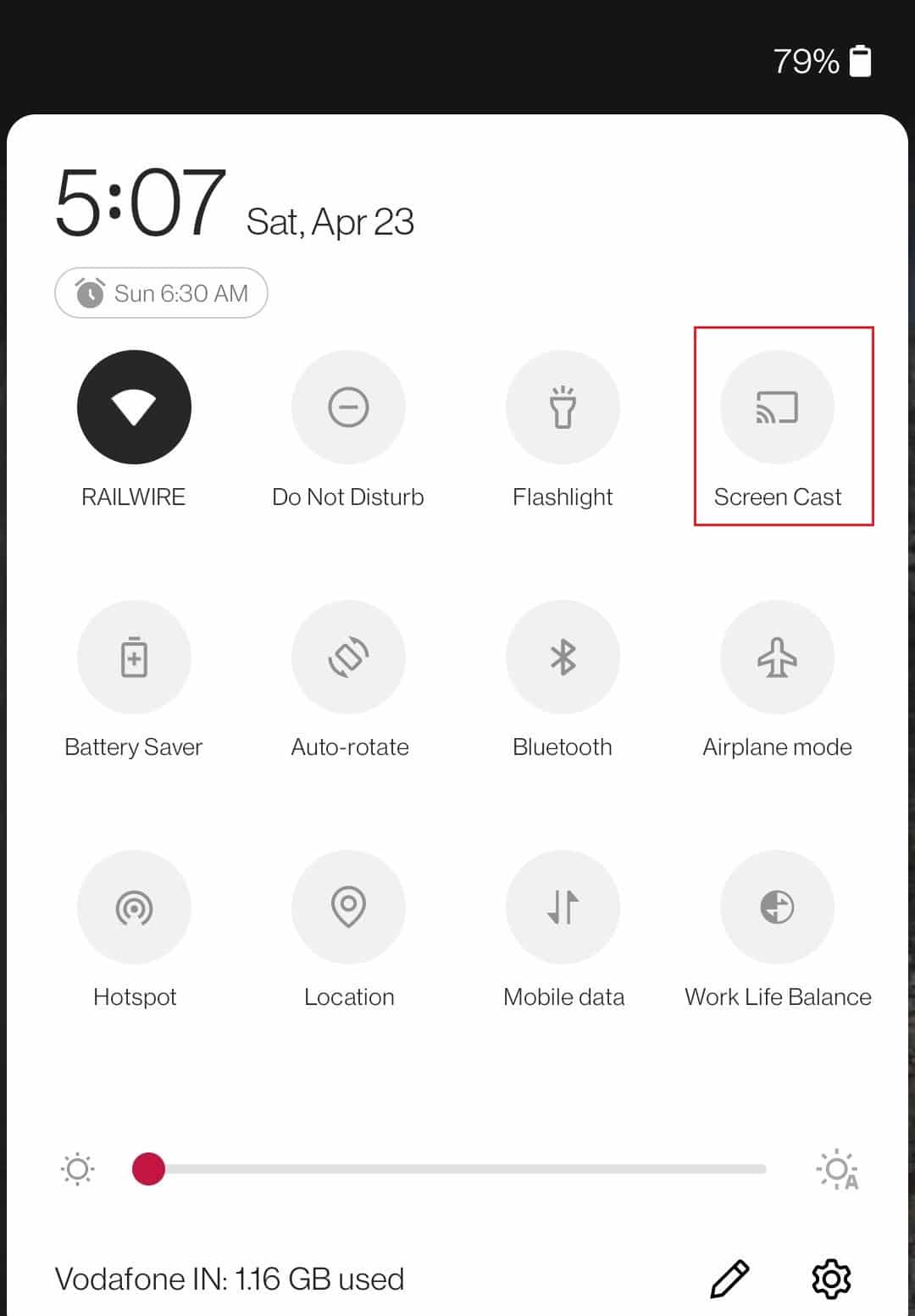 ketuk ikon screencast pada menu notifikasi perangkat android