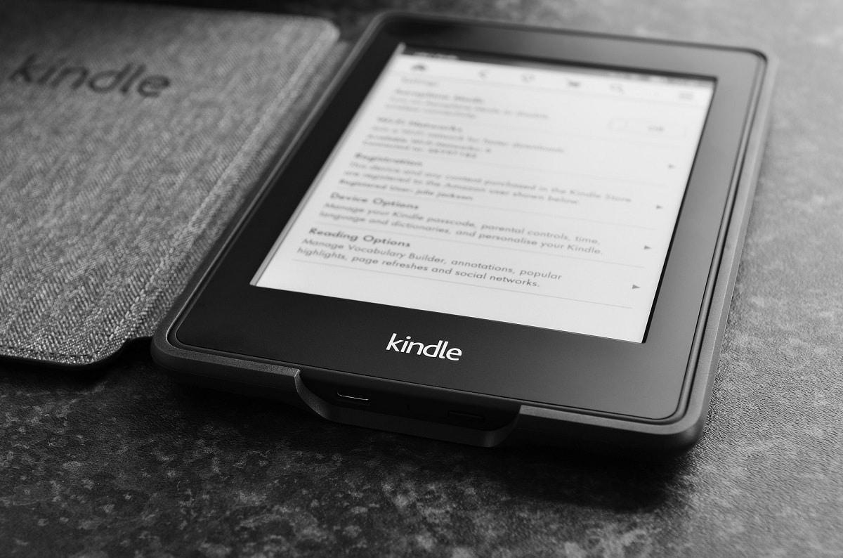 amazon kindle cihazı