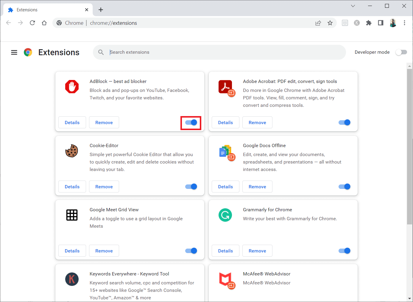 no menu Extensões, desative a alternância para a extensão Adblock