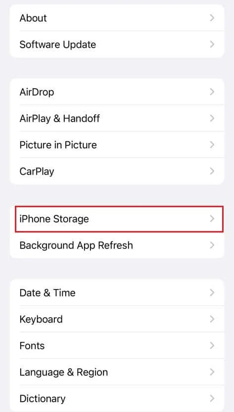 Toque em Armazenamento do iPhone. Como limpar o cache no Facebook