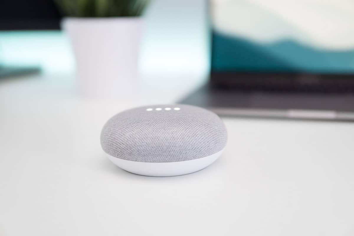 Google Home. Erstaunliche Hacks zum Hacken von Roku, um kostenlose Kanäle zu erhalten