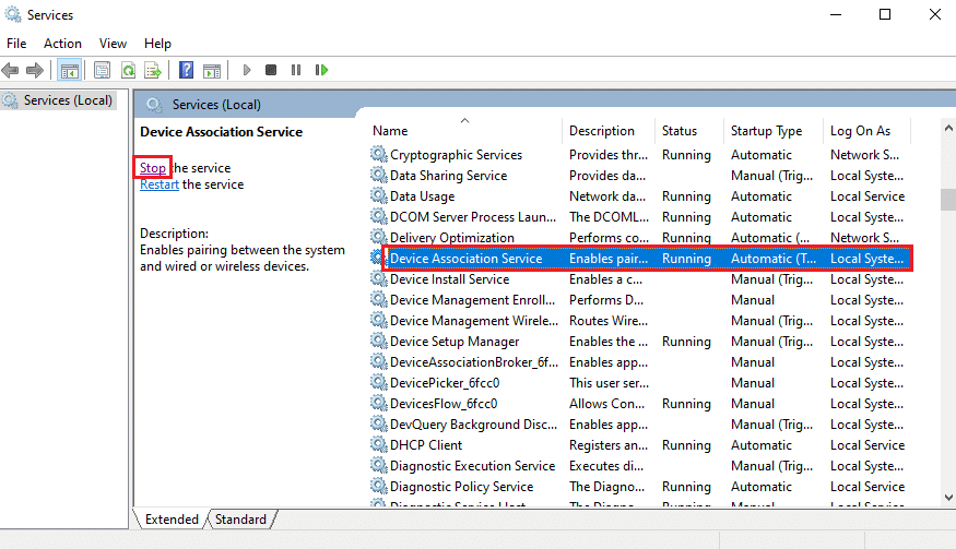 . Seleccione el Servicio de asociación de dispositivos en la lista y haga clic en el botón Detener