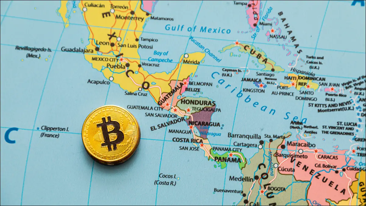 Bitcoin lângă El Salvador.