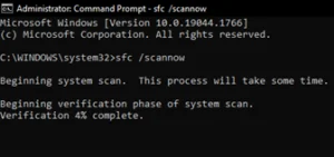 在命令行中输入代码 sfc /scannow 并点击 Enter