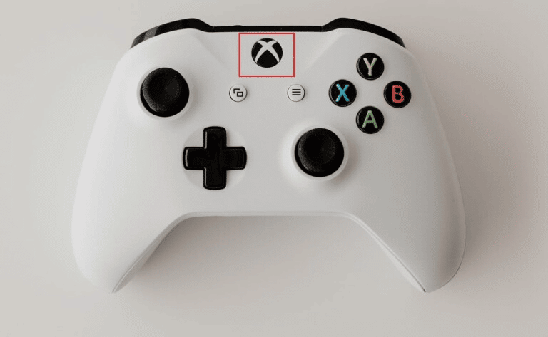 按 Xbox 按钮打开档案和系统