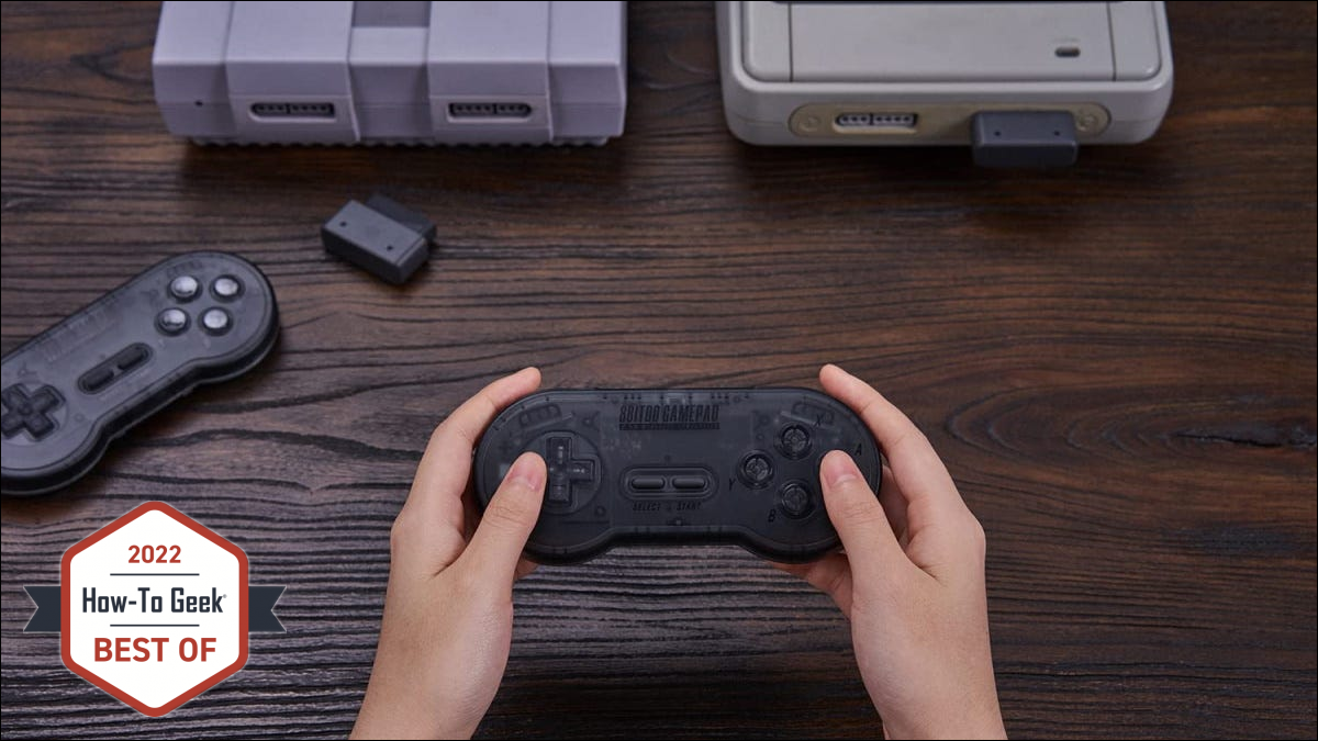 8bitdo SN30 sendo usado com SNES