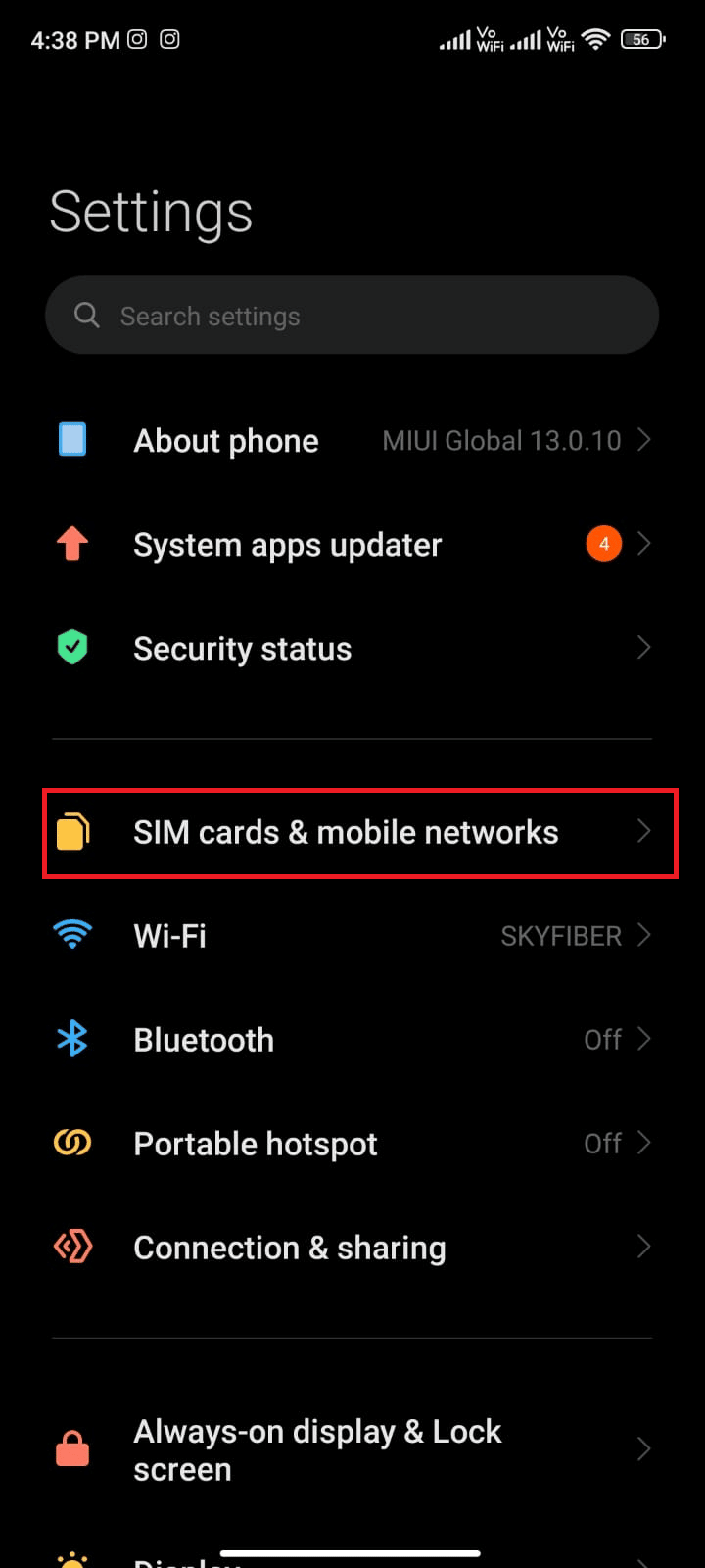 SIM kartlar ve mobil ağlar seçeneğine dokunun. Güncellemeleri Kontrol Eden Google Play Store Hatasını Düzeltin