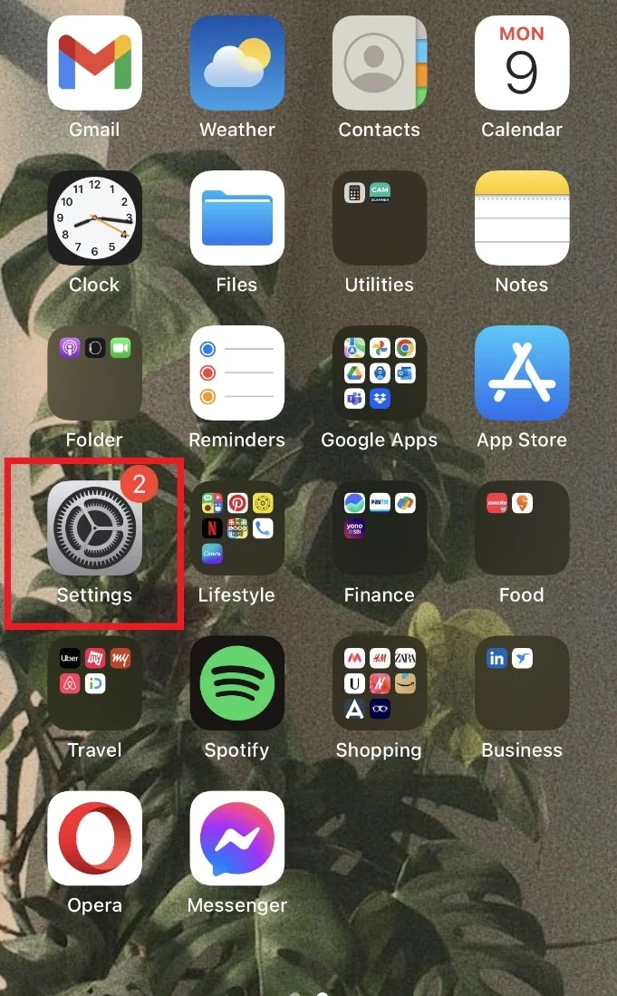 iPhoneで設定を開く