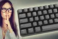 Cum să „tăceți” tastatura mecanică zgomotoasă