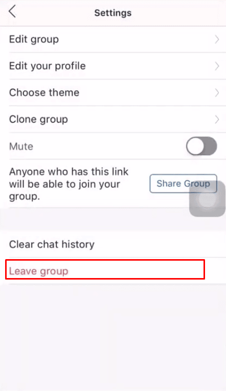 En el menú Configuración, desplácese hacia abajo hasta que encuentre la opción Abandonar grupo y luego toque la opción Abandonar grupo.
