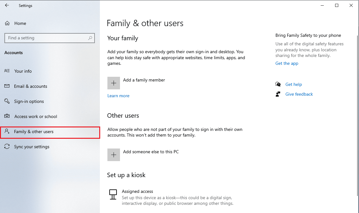 klik pada Keluarga dan pengguna lain. Perbaiki Kesalahan Outlook 0x8004102a di Windows 10