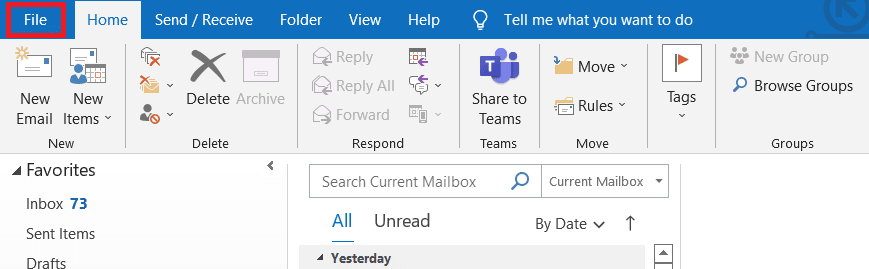 Nas opções do menu do Outlook, clique em Arquivo. Corrigir o erro do Outlook 0x8004102a no Windows 10