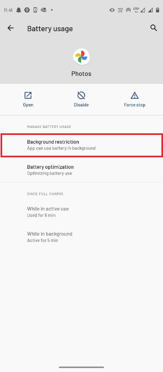 Appuyez sur Restrictions d'arrière-plan. Correction de Google Photos incapable d'enregistrer les modifications