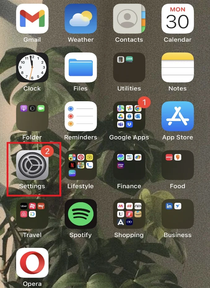 iPhoneで設定を開く