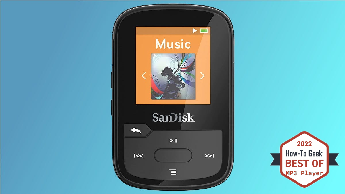 SanDisk 16GB Clip Sport Plus dengan latar belakang biru