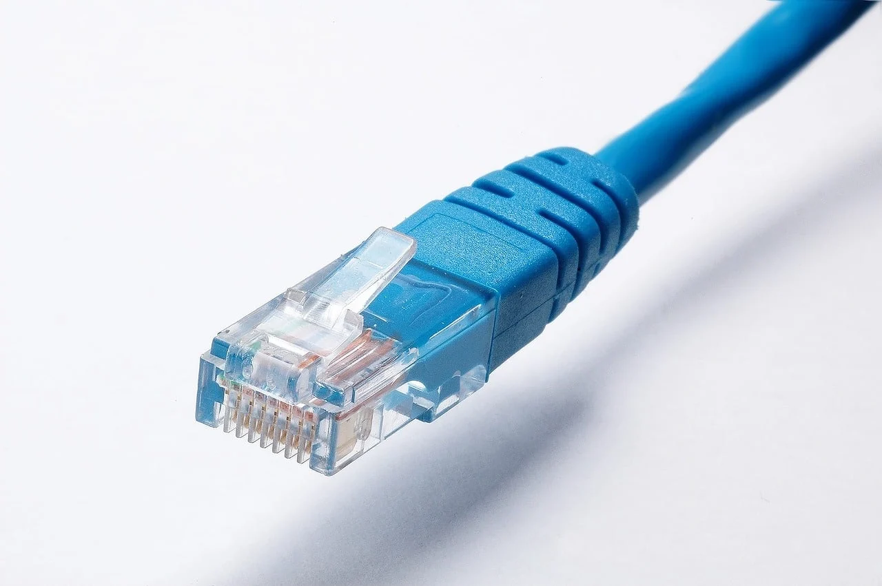 Cabo Ethernet. Corrigir um cabo Ethernet não está conectado corretamente