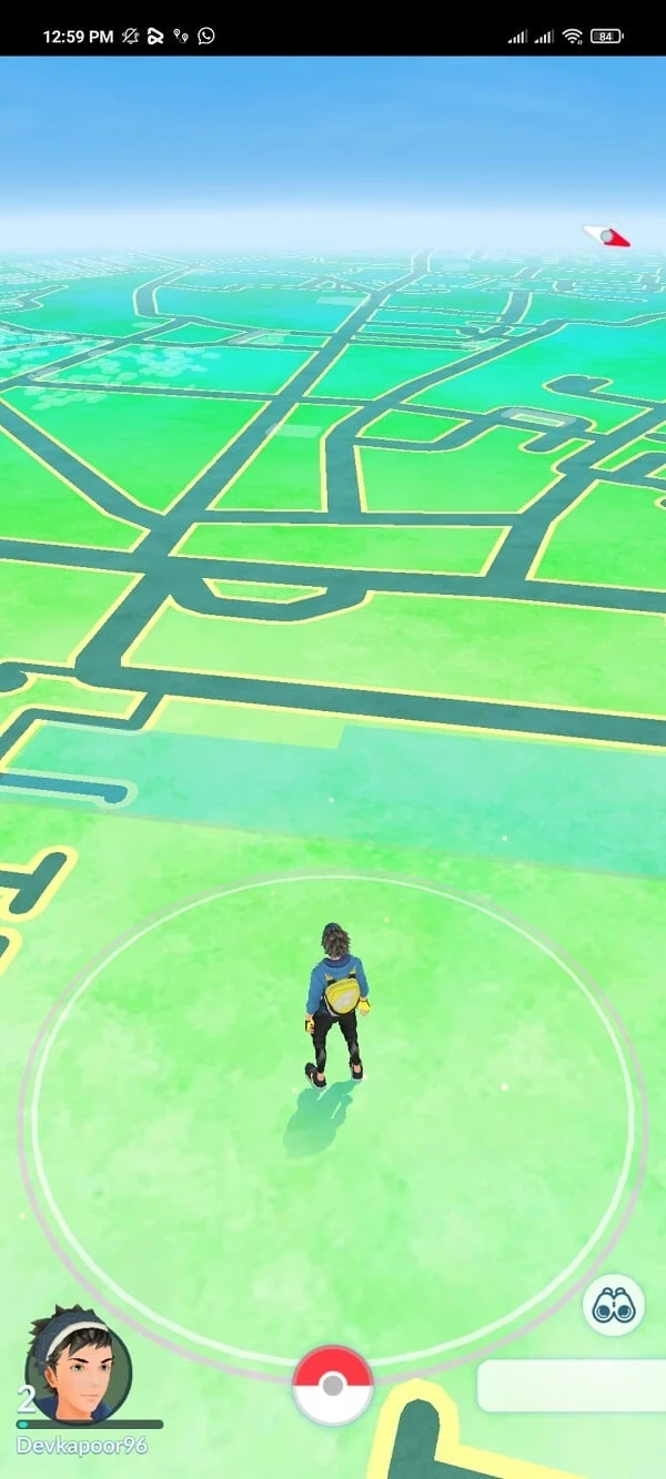 Starten Sie das Pokemon Go-Spiel und Sie werden sehen, dass Sie sich an einem anderen Ort befinden
