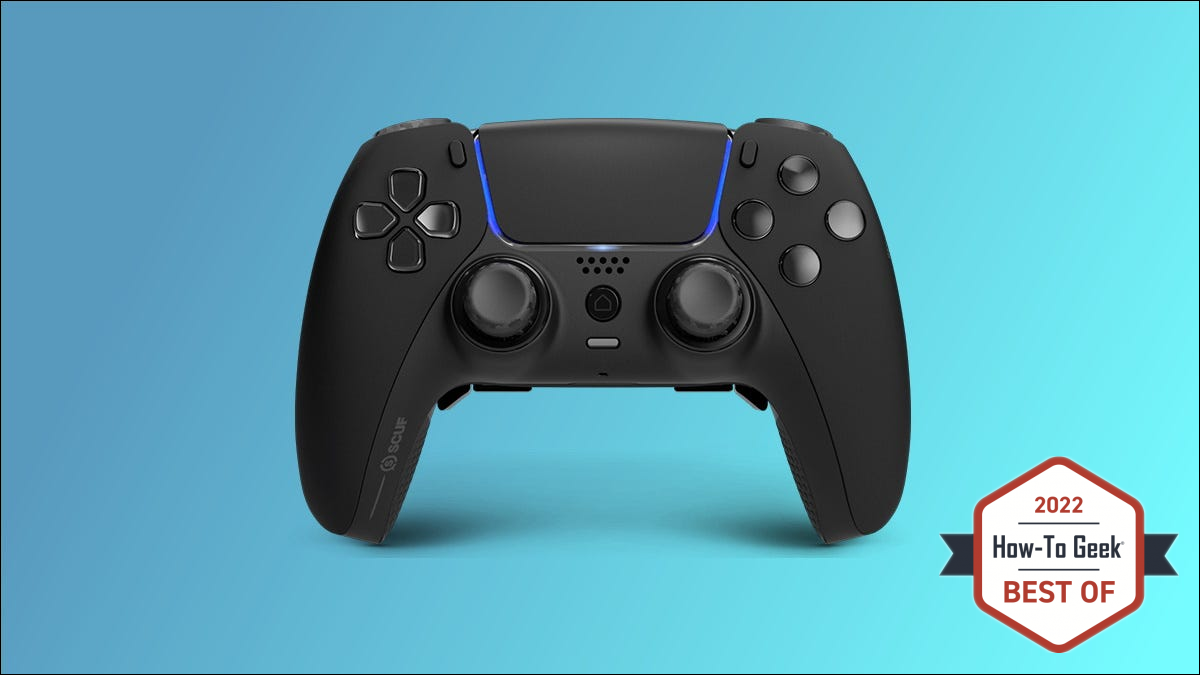 SCUF reflex pro sobre fondo azul