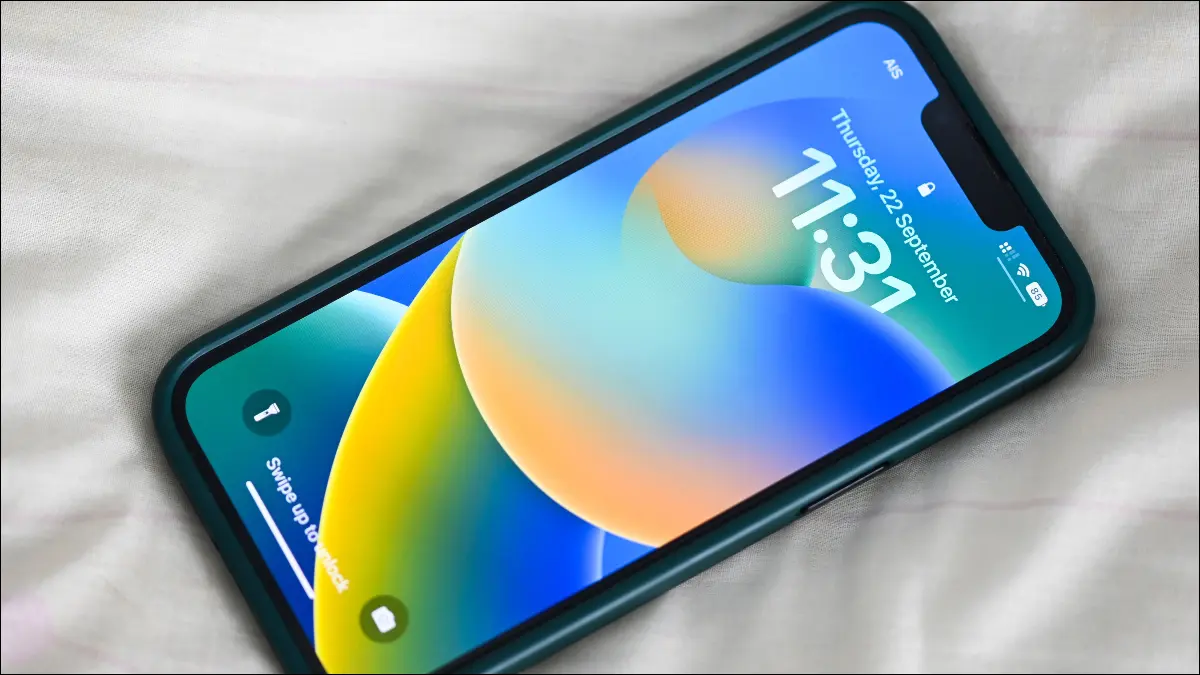 iOS 16-Sperrbildschirm auf einem iPhone