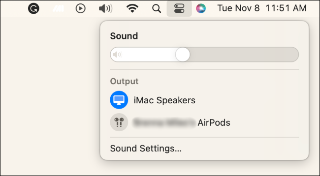 Opzioni audio all'interno di Control Center su Mac