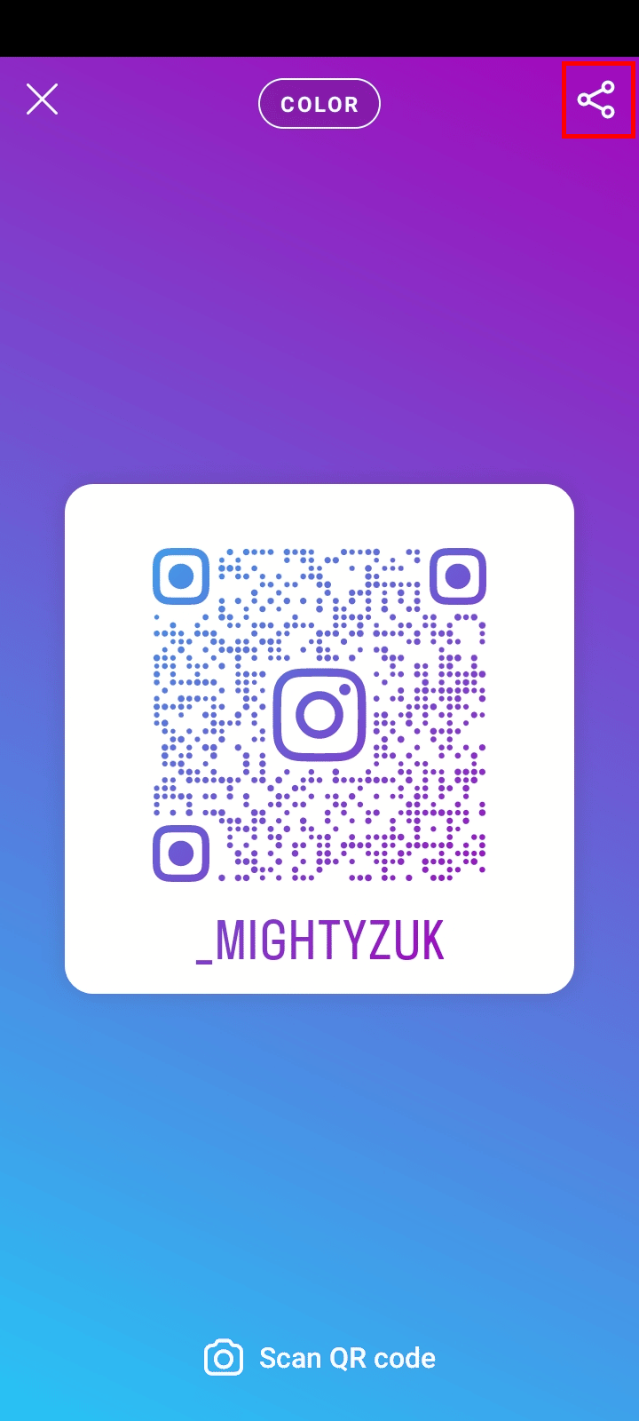 Toque el icono Compartir en la esquina superior derecha de la pantalla del código QR. | Cómo copiar el enlace de tu perfil de Instagram desde la aplicación