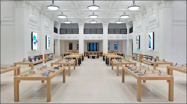 التصميم الداخلي لمتجر Apple