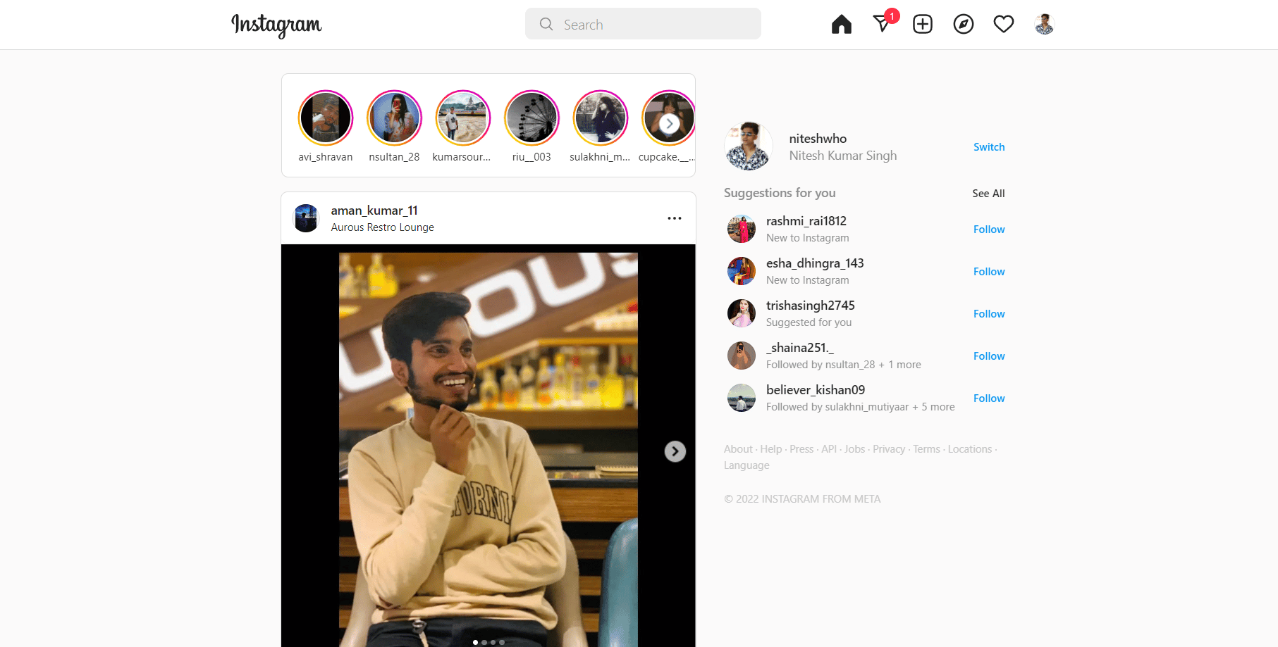 Buka Instagram di laptop atau perangkat seluler Anda.