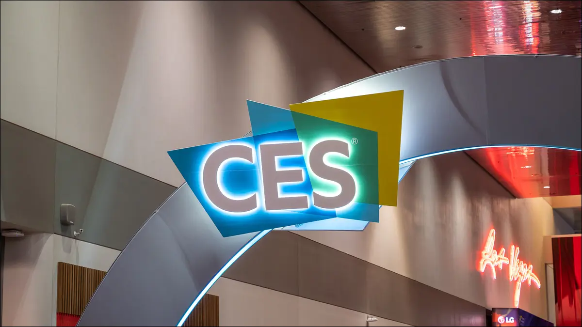 ラスベガス コンベンション センターの CES 2023 アーチ サイン