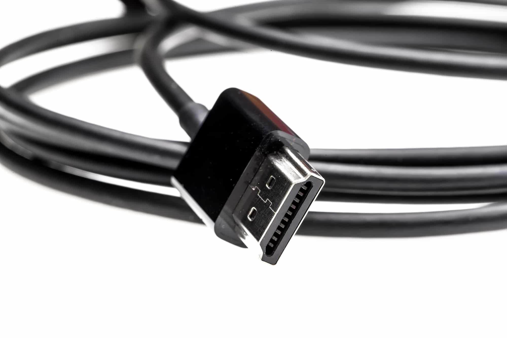 HDMI kablosu. PS5 Yanıp Sönen Beyaz Işık Hatasını Düzeltin