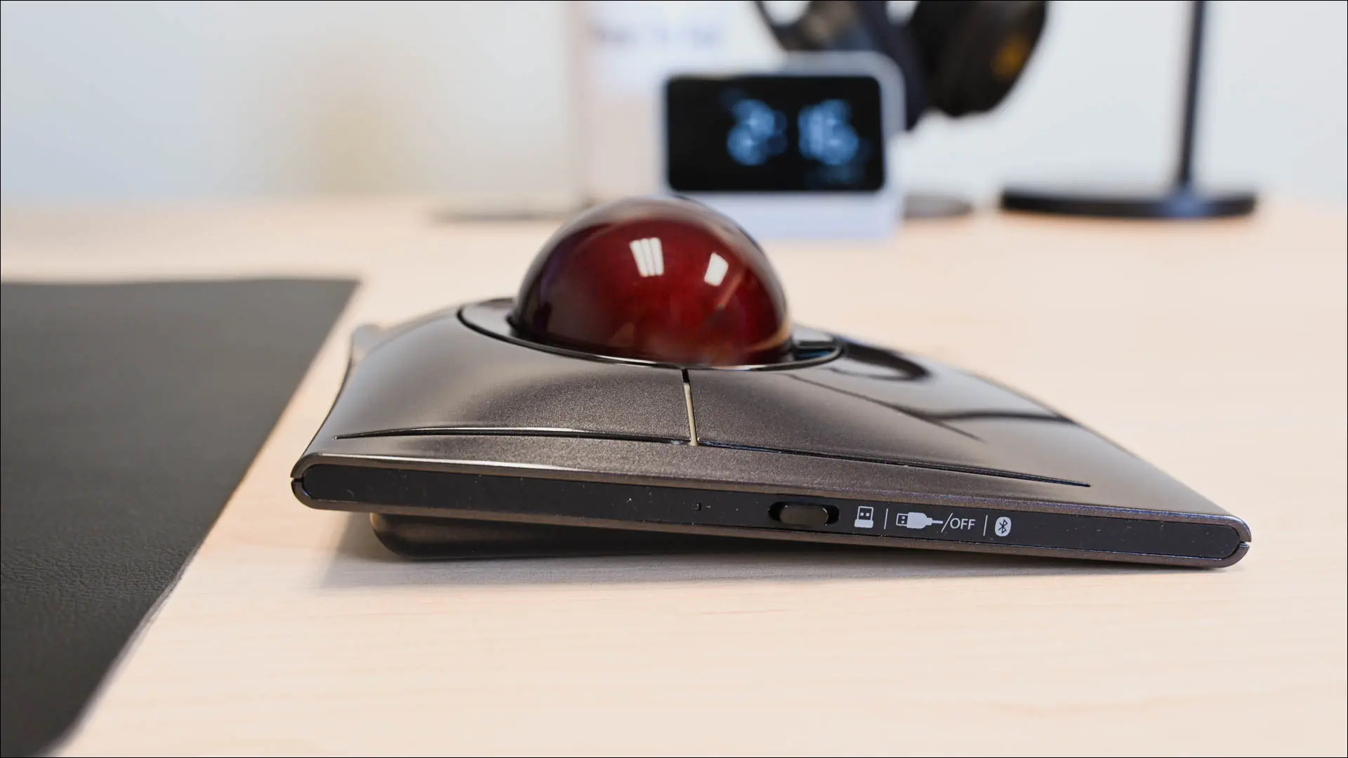 ด้านซ้ายของ SlimBlade Pro TrackBall