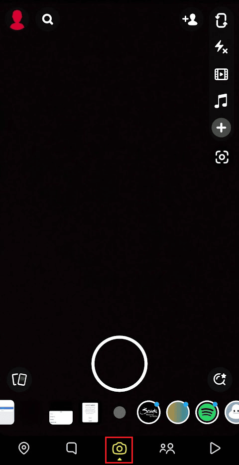 Inicie o Snapchat e deslize para cima na guia Câmera para acessar Memórias | O Remix Snap Notifica?