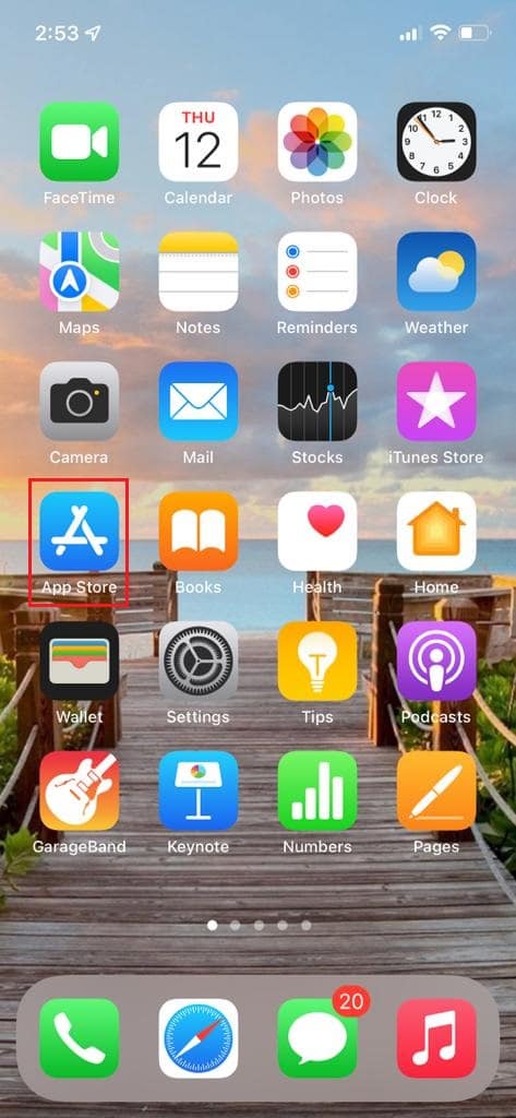 iPhoneでアプリストアを開く