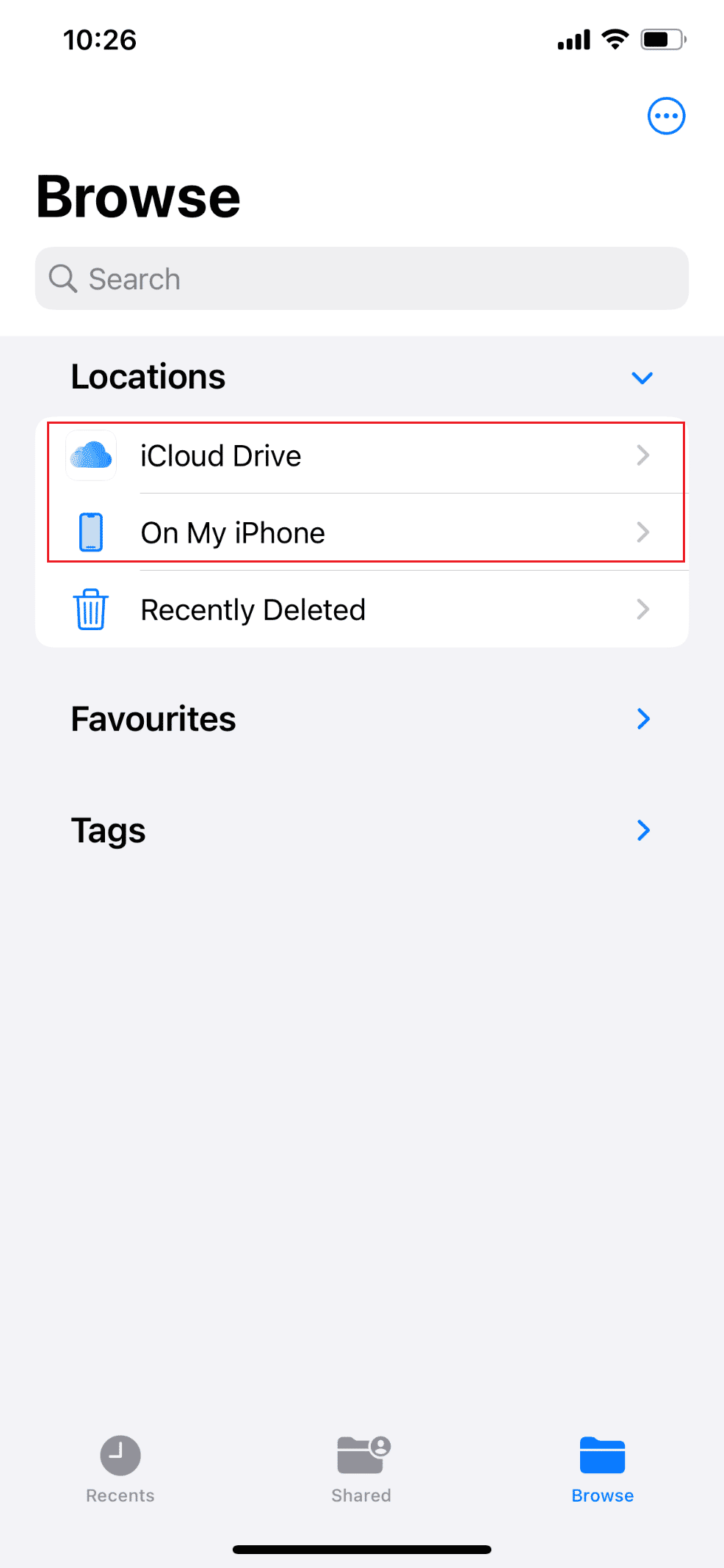 افتح تطبيق الملفات وحدد الموقع المطلوب ، مثل On My iPhone أو iCloud Drive