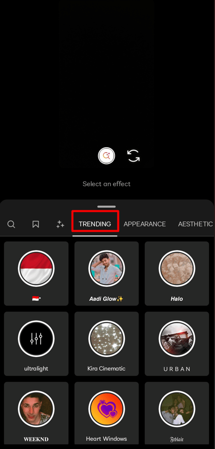 Di bagian atas layar, ketuk opsi Trending. | Cara Menggunakan Efek Reel Instagram Populer yang Sedang Tren