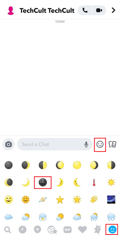 Puteți găsi emoji-ul cu lună neagră în fila Emoji din caseta de chat.