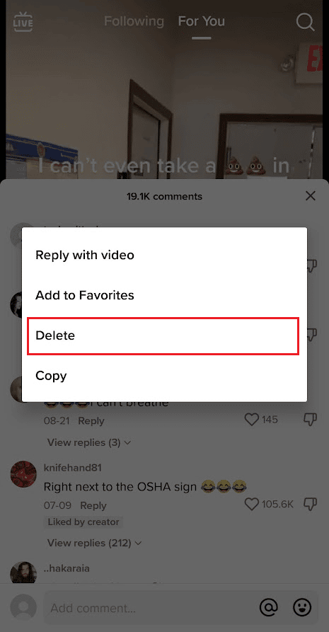 No menu pop-up, toque em Excluir | Como filtrar palavras no comentário do TikTok