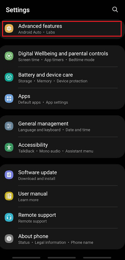 Accédez aux paramètres du téléphone et appuyez sur Fonctionnalités avancées