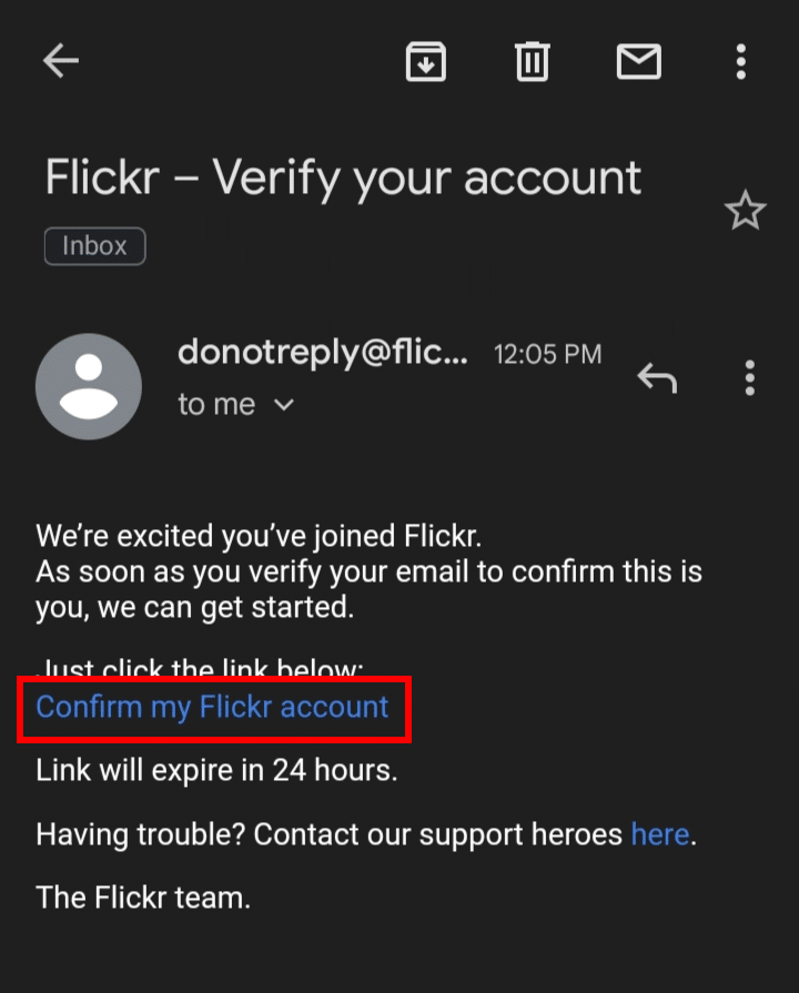Abra el correo electrónico y toque Confirmar mi cuenta de Flickr para verificar su cuenta.