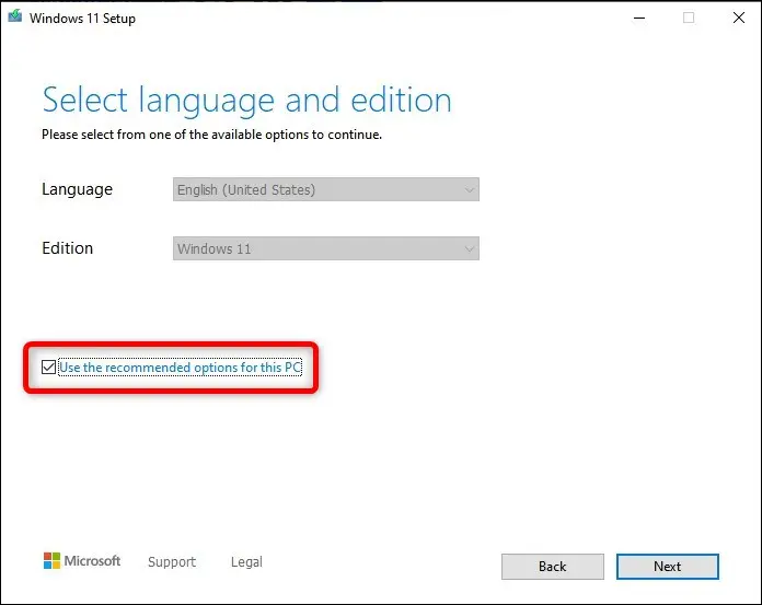 Pilih opsi yang direkomendasikan saat membuat file ISO Windows 11