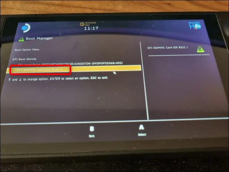 แสดงเมนูการเลือกบูตของ Steam Deck และตัวเลือกการบูตที่มี เลือกตัวเลือกที่มีการ์ด MicroSD ของคุณกับ Windows To Go